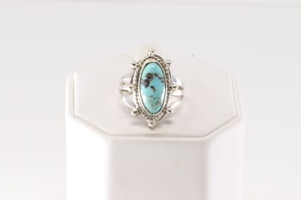 Native America Navajo Sterling Silver Turquoise Ring By Annette Chiquito.