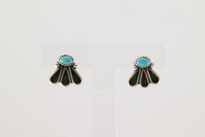 Native America Navajo Sterling Silver Kingman Turquoise Post Earring's By Geraldine James.