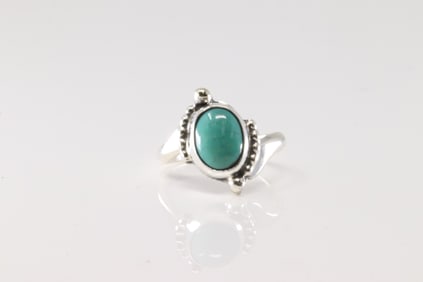 Native America Navajo Sterling Silver Turquoise Ring By Robert Martinez.
