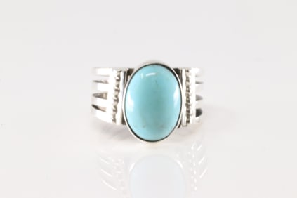 Native America Navajo Sterling Silver Turquoise Ring By Thomas Yazzie.