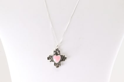 Native America Navajo Sterling Silver Pink Conch Shell Heart Necklace By Arthur Burgermon.