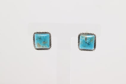 Native America Navajo Sterling Silver Kingman Turquoise Post Earring's By Freda Martinez.