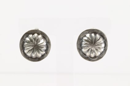 Native America Navajo Sterling Silver Conch Post Earring's By Joan Begay.