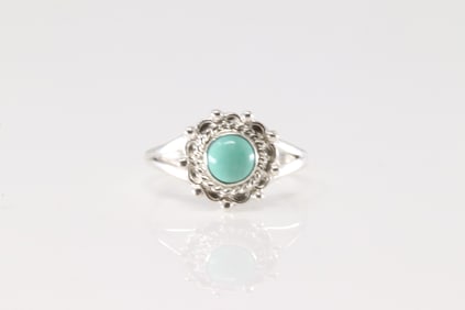 Native America Navajo Sterling Silver Turquoise Ring By Letricia Largo.