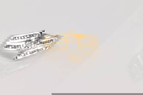 Marquise Diamond Ring 14Kt.: Ladies 14Kt Yellow Gold Marquise Diamond Ring. This charming ring has marquise diamond on the center surrender by 24 round diamonds. Diamonds weight approx: 1.00ctw. Ring size: 7.50. Total weight: