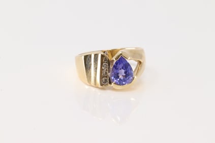 Tanzanite & Diamond Ring 14Kt.