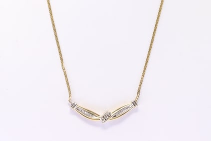 14Kt Yellow Gold Diamond Necklace.