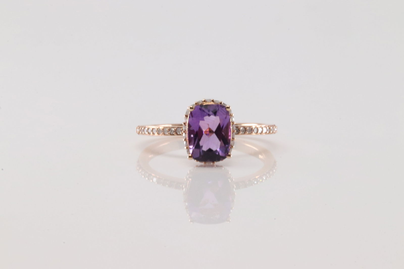 Amethyst & Diamond Ring 10Kt. (1 of 4)