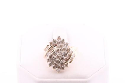Ladies Diamond Cluster ring