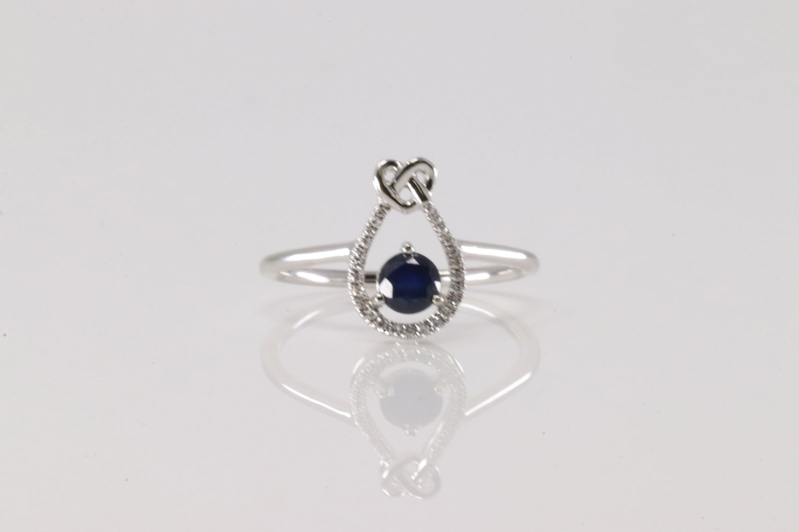 Sapphire & Diamond Ring 10Kt. (1 of 3)