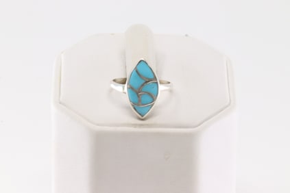 Native America Zuni Sterling Silver Turquoise Inlay Ring.