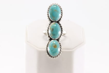 Native America Navajo Sterling Silver Kingman Turquoise Ring 3 Stone By Eugene Belone.