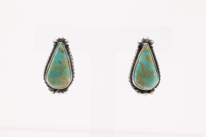 Native America Navajo Sterling Silver Kingman Turquoise Post Earring's By Elouise Kee.