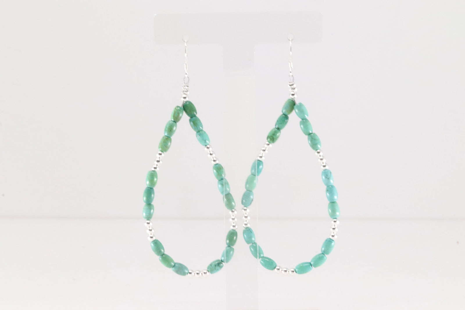 Native America Navajo Sterling Silver Turquoise & Beaded Dangling Earring's.: This is a Native America Navajo Sterling Silver Turquoise & Beaded Dangling Earring's.