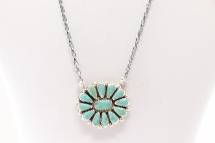 Native America Navajo Sterling Silver Kingman Turquoise Necklace By Alicia Wilson.
