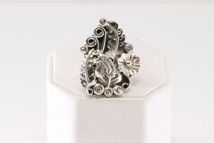 Native America Navajo Sterling Silver Floral Ring By Harry B.Yazzie.