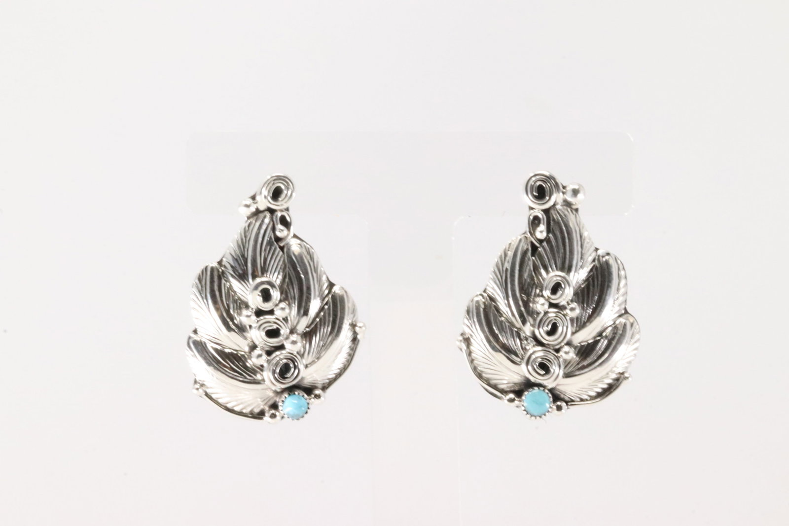Native America Navajo Sterling Silver Turquoise Leaf Post Earring's By Darrell Morgan.: This is a Native America Navajo Sterling Silver Turquoise Leaf Post Earring's By Darrell Morgan.