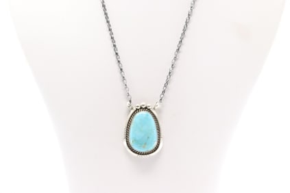 Native America Navajo Sterling Silver Kingman Turquoise Necklace By Alfred Martinez.