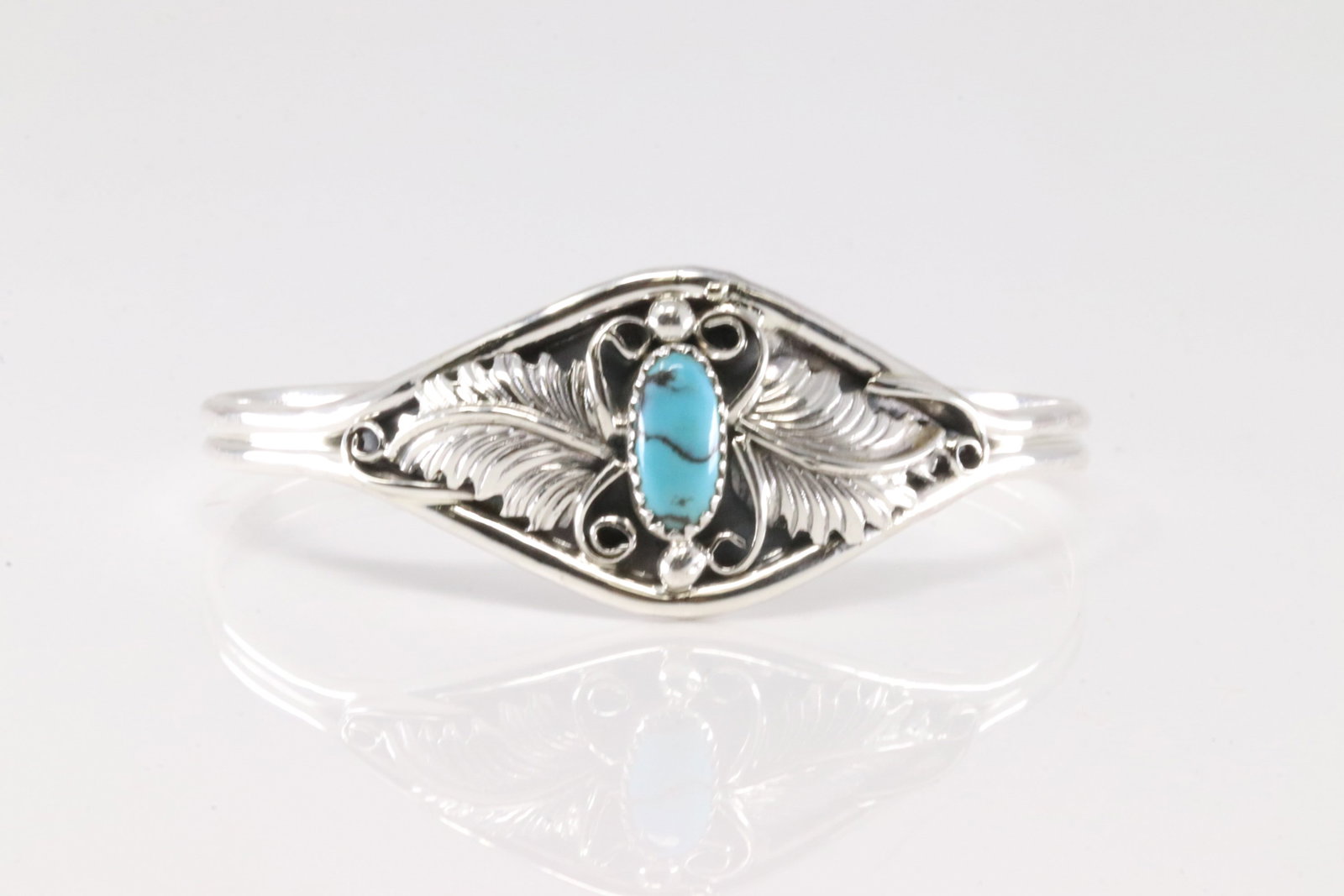 Native America Navajo Sterling Silver Turquoise Bracelet Cuff By Harry B.Yazzie.: This is a Native America Navajo Sterling Silver Turquoise Bracelet Cuff By Harry B.Yazzie.