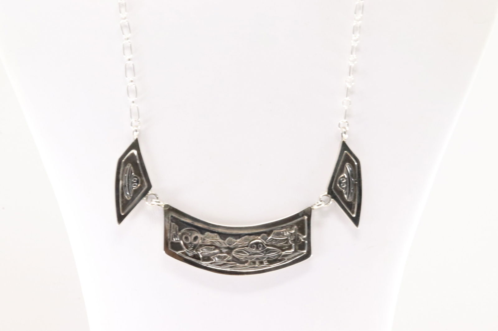 Native America Navajo Sterling Silver Space Ship Alien Necklace By Jeremy Delgarito. (1 of 4)