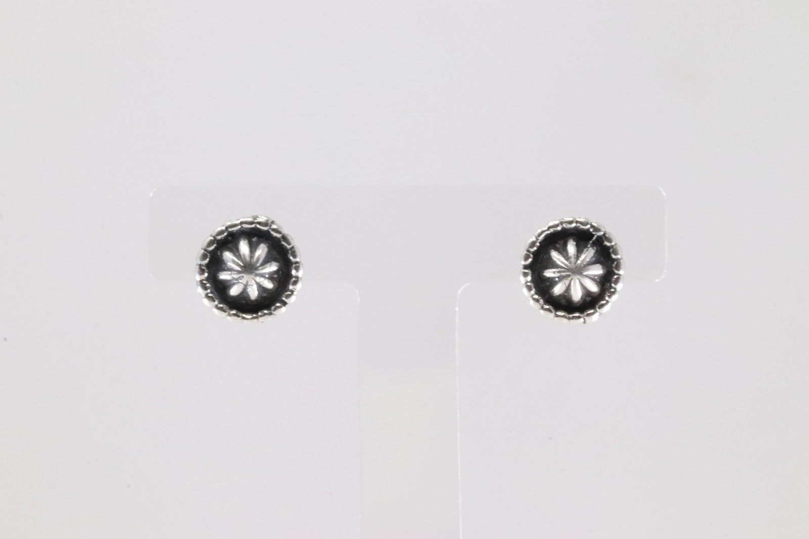 Native America Navajo Sterling Silver Stamped Star Post Earring's By Etta Larry.: This is a Native America Navajo Sterling Silver Stamped Star Post Earring's By Etta Larry.
