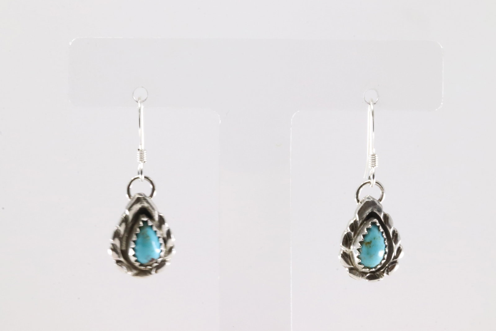 Native America Navajo Sterling Silver Turquoise Dangling Earring's By Gerald Joe.: This is a Native America Navajo Sterling Silver Turquoise Dangling Earring's By Gerald Joe.