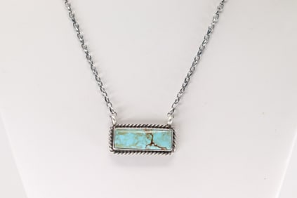 Native America Navajo Sterling Silver Kingman Turquoise Necklace By Augustine Largo.