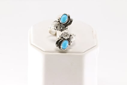 Native America Navajo Sterling Silver Turquoise Ring By Etta Belin.