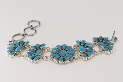 Native America Navajo Sterling Silver Kingman Turquoise Bracelet Link By Alicia Wilson.