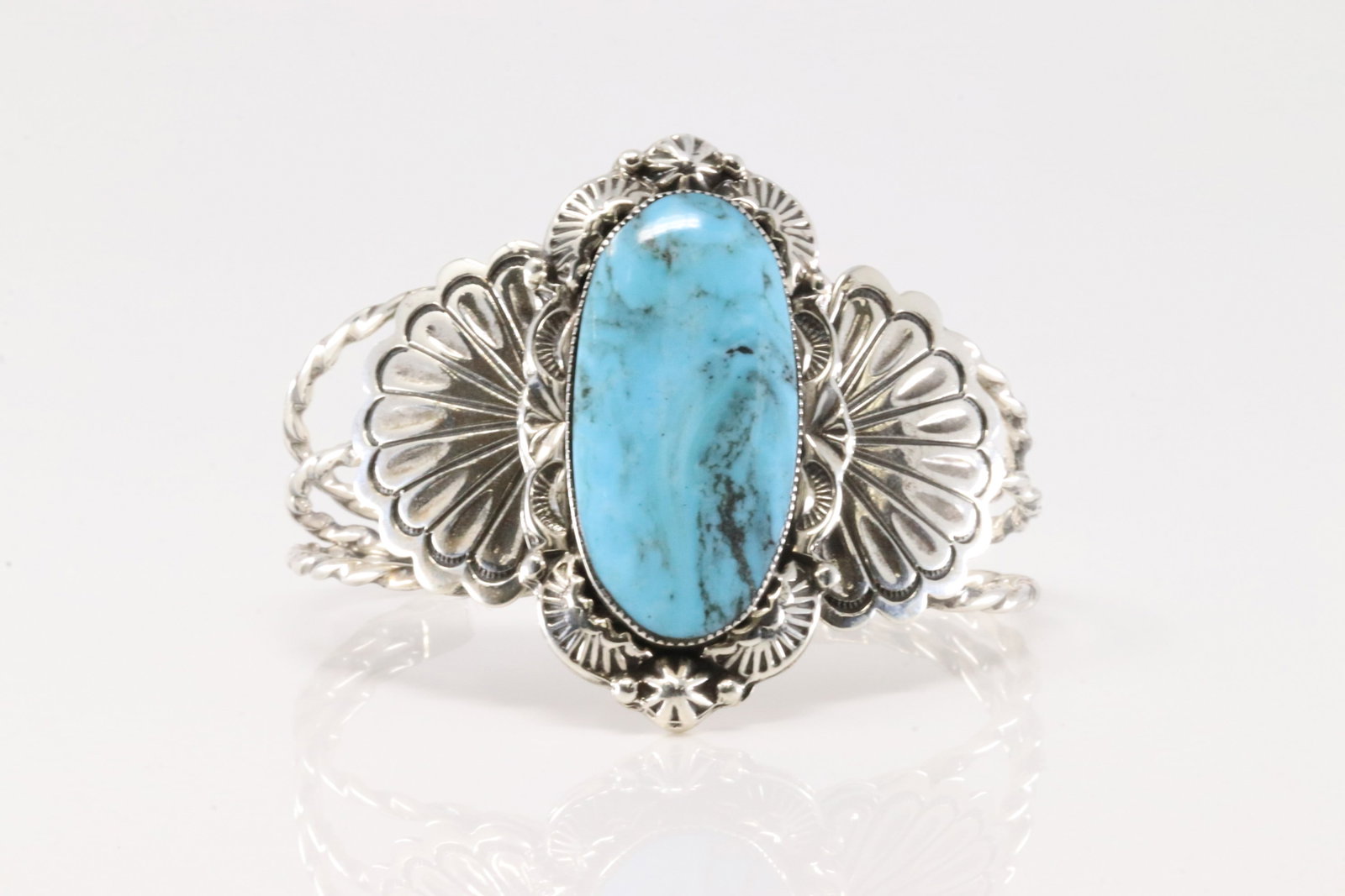 Native America Navajo Sterling Silver Turquoise Bracelet Cuff By Gilbert Smith.: This is a Native America Navajo Sterling Silver Turquoise Bracelet Cuff By Gilbert Smith.