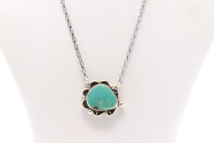 Native America Navajo Sterling Silver Kingman Turquoise Necklace By Juanita Mcdonal.