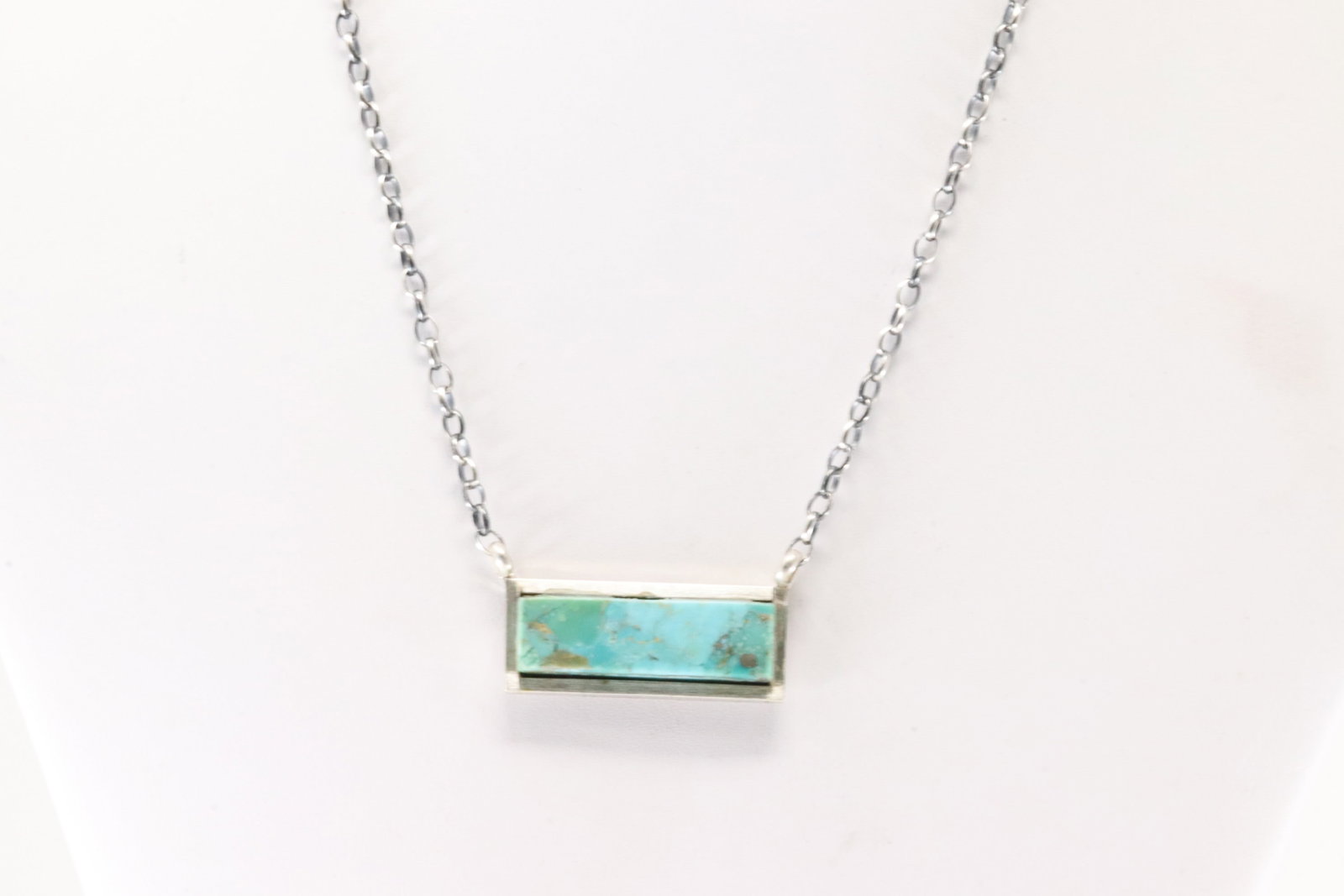 Native America Navajo Sterling Silver Kingman Turquoise Necklace By Steve Francisco.: This is a Native America Navajo Sterling Silver Kingman Turquoise Necklace By Steve Francisco. Necklace length: 16.00"