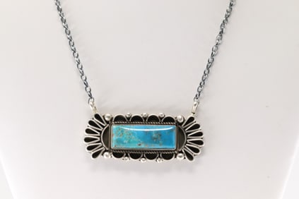 Native America Navajo Sterling Silver Kingmna Turquoise Necklace By Geraldine James.