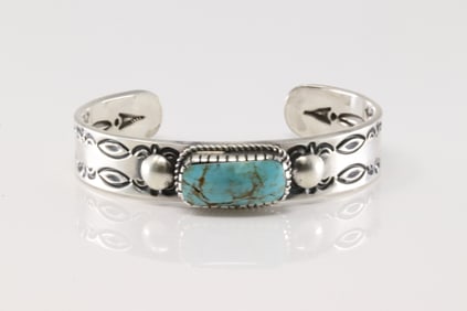 Native America Navajo Sterling Silver Kingman Turquoise Bracelet Cuff.