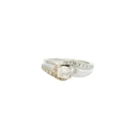 14KT White Gold Diamond Ring