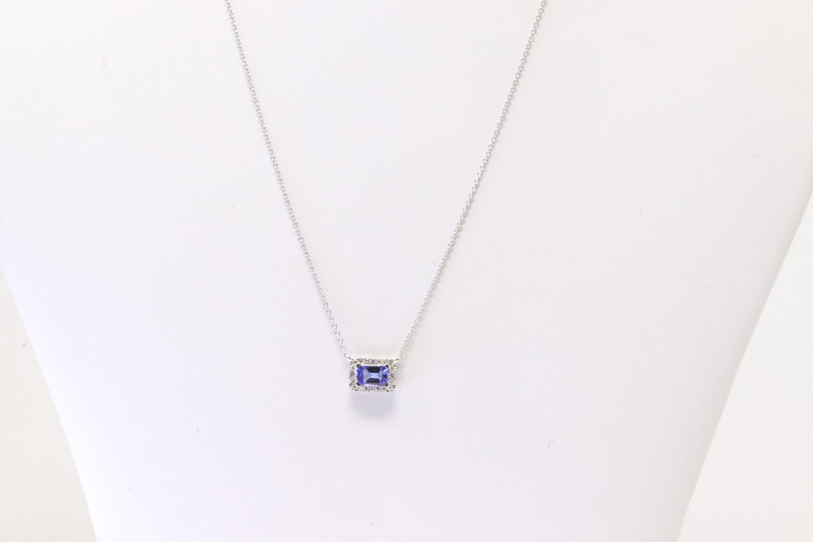 Tanzanite & Diamond Charm / Necklace 14Kt. (1 of 3)
