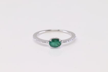 Emerald & Diamond Ring 10Kt.