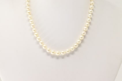 Cultured Pearl Necklace 14Kt.