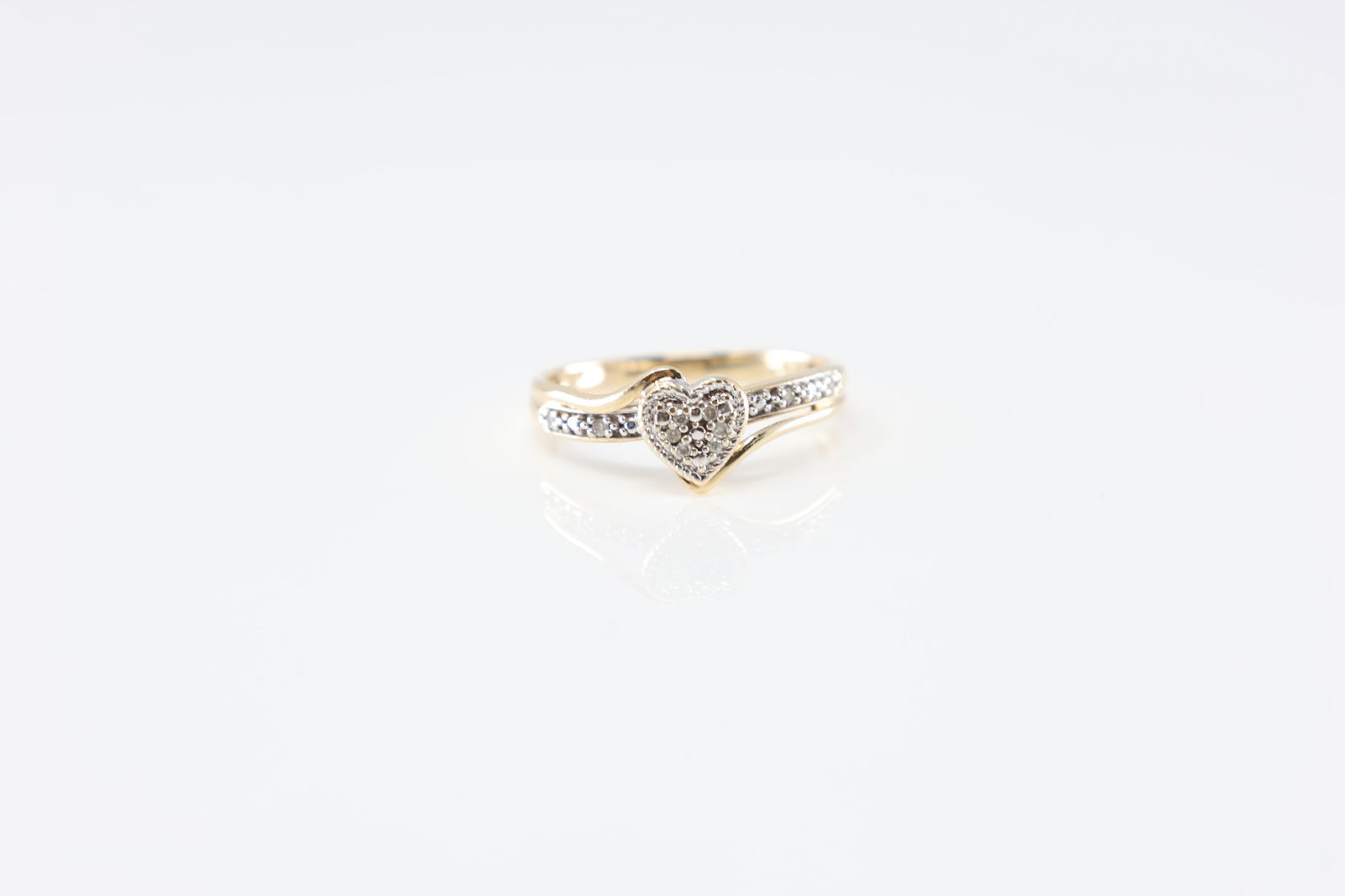 Diamond Heart Ring 10Kt. (1 of 4)