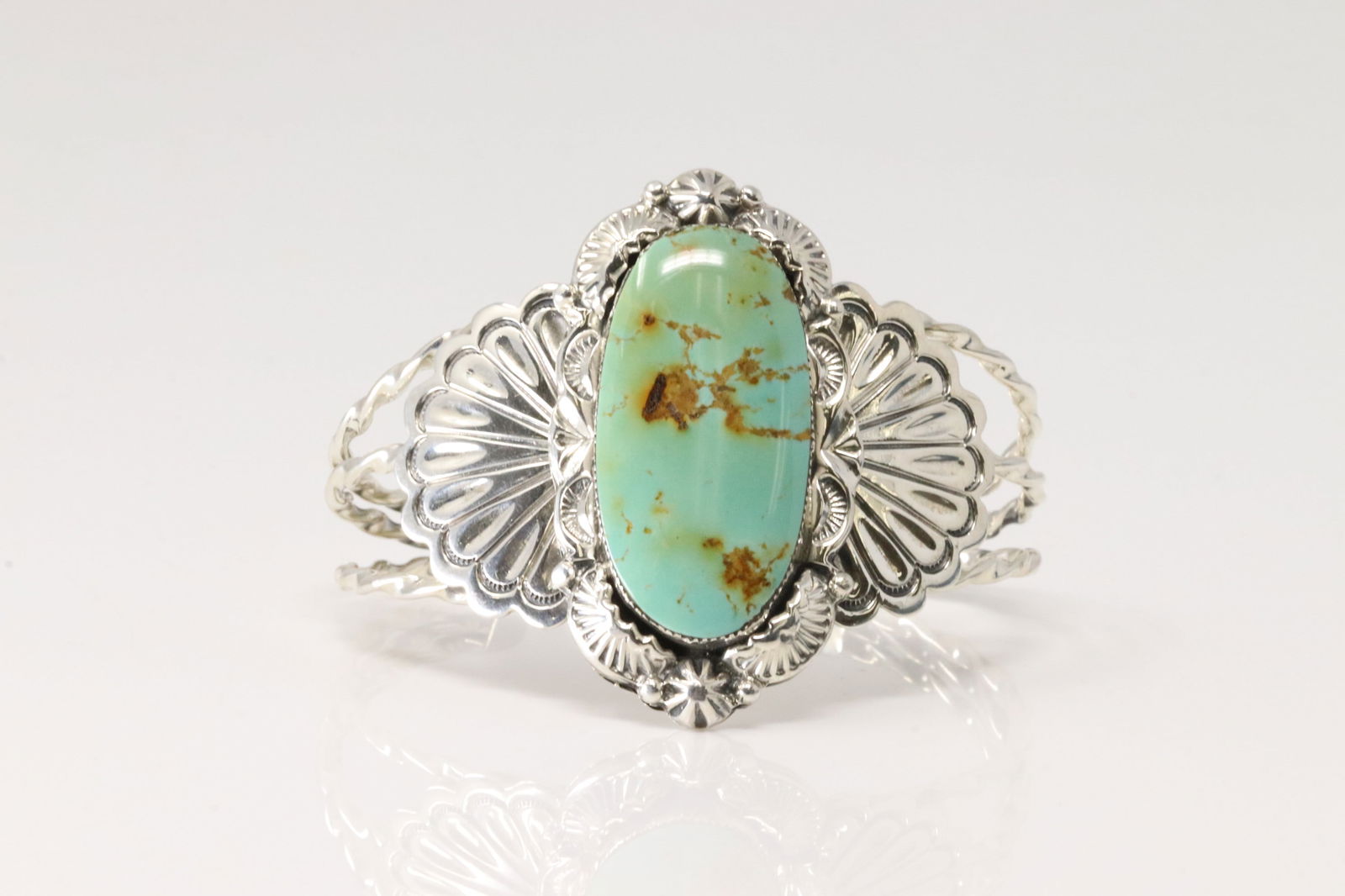 Native America Navajo Sterling Silver Kingman Turquoise Bracelet Cuff By Gilbert Smith. (1 of 4)