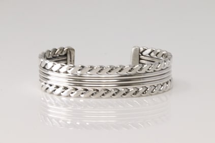 Native America Navajo Sterling Silver Solid Bracelet Cuff By Elaine Tahe.