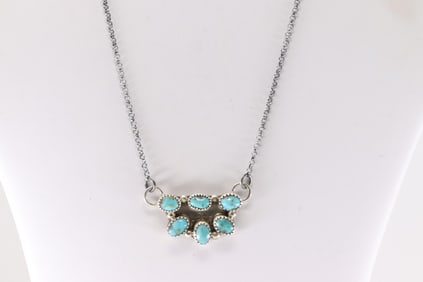 Native America Navajo Sterling Silver Kingman Turquoise Necklace By Geraldine James.