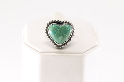 Native America Navajo Sterling Silver Kingman Turquoise Heart Ring By Dixon.