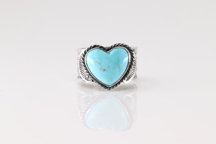 Native America Navajo Sterling Silver Kingman Heart Turquoise Ring By Sunshine Reeves.