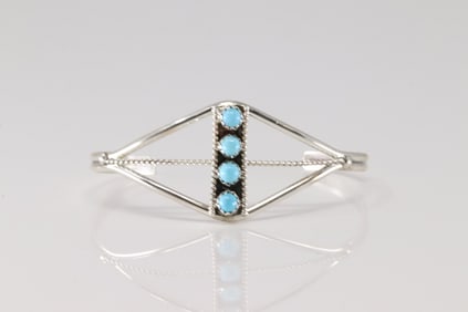 Native America Navajo Sterling Silver Turquoise Bracelet 4 Stone Cuff.