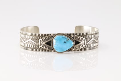 Native America Navajo Sterling Silver Kingman Turquoise Bracelet Cuff By Darell Cadman.