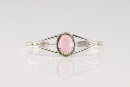 Native America Navajo Sterling Silver Pink Conch Shell Bracelet Cuff By P.Skeets.