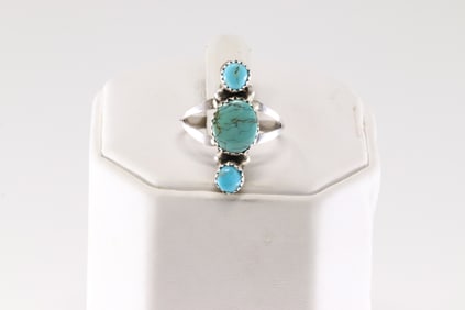 Native America Navajo Sterling Silver Turquoise Ring By Annette Martinez.