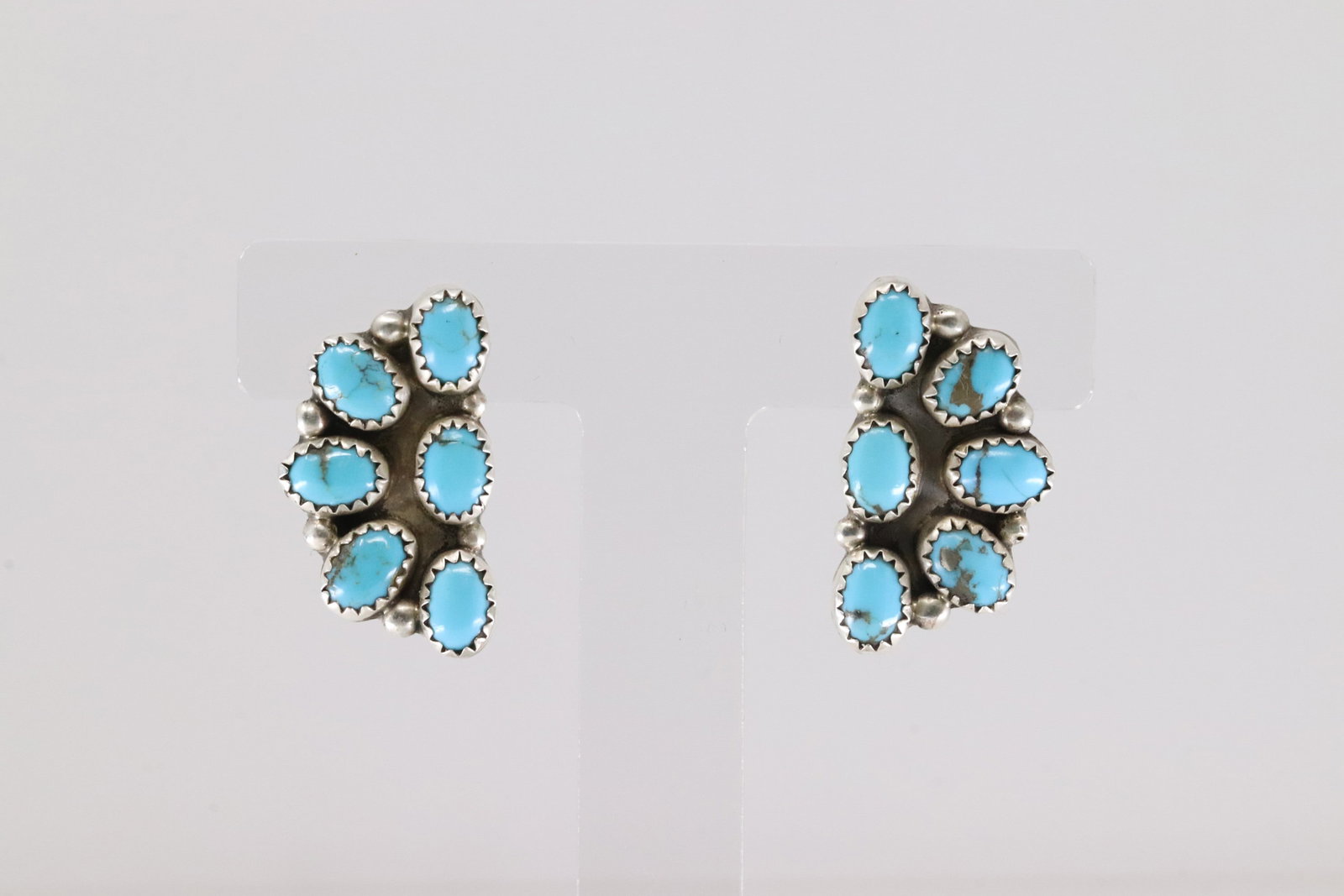Native America Navajo Sterling Silver Turquoise Kingman Post Earring's By Maxine Ramirez.: This is a Native America Navajo Sterling Silver Turquoise Kingman Post Earring's By Maxine Ramirez.