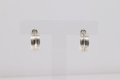Native America Navajo Sterling Silver Hoop Feather Earring's By Aaron Davis.